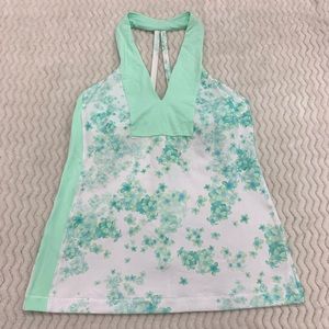 Lululemon Athletic Halter Top Builtin Bra Size 8